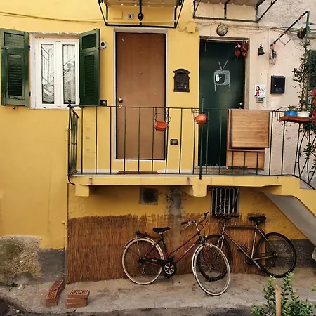 Casa Nel Borgo Albisola Superiore
